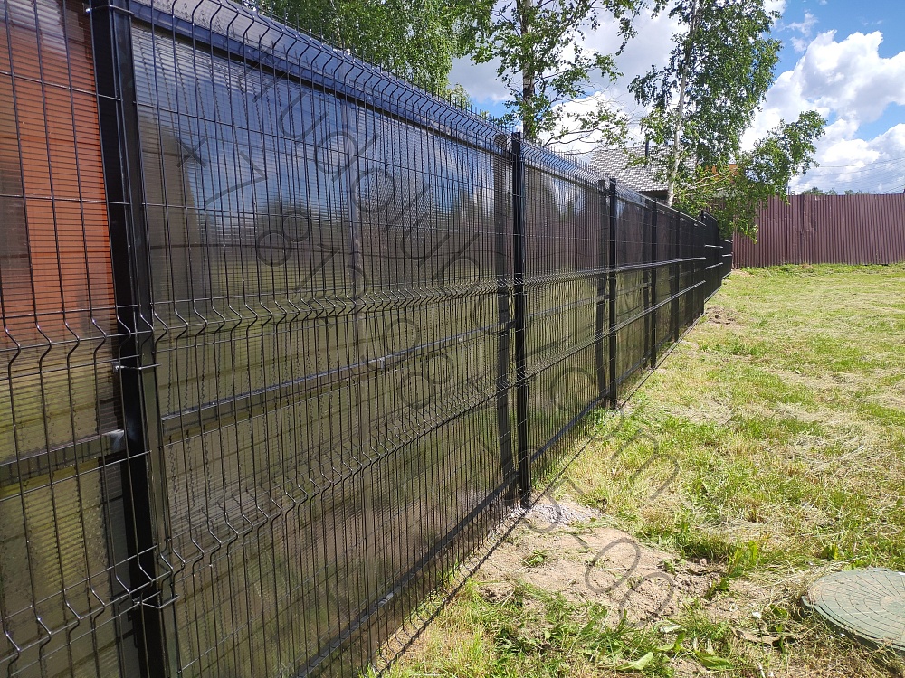 Комбинированный забор из 3D сетки и поликарбоната в Касимово