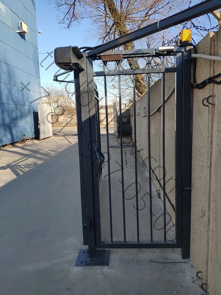 Распашные ворота с автоматикой CAME и калитка в Купчино
